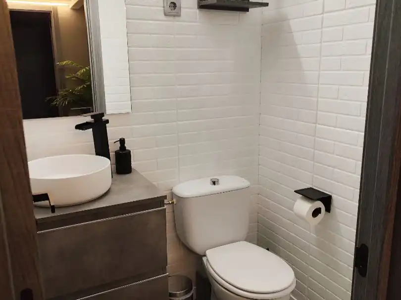 Bathroom of Office for rent in Burela  with Furnished and Internet