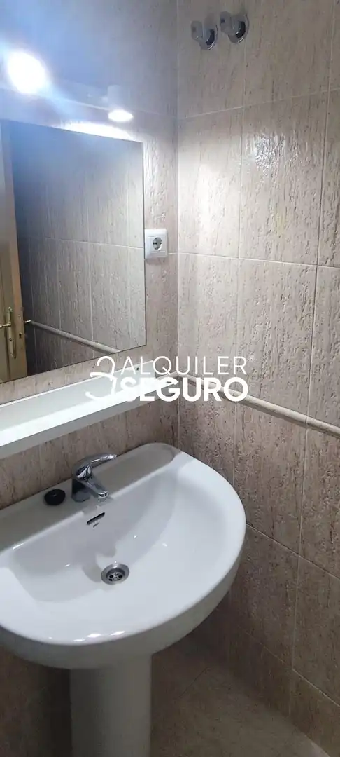 Casa o chalet de alquiler en Condes de Vistahermosa, Centro