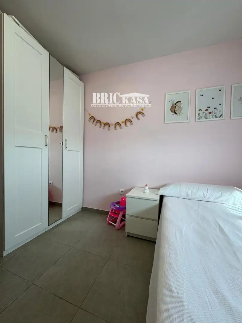 Bedroom of Flat for sale in Cáceres  with Air Conditioner and Terrace