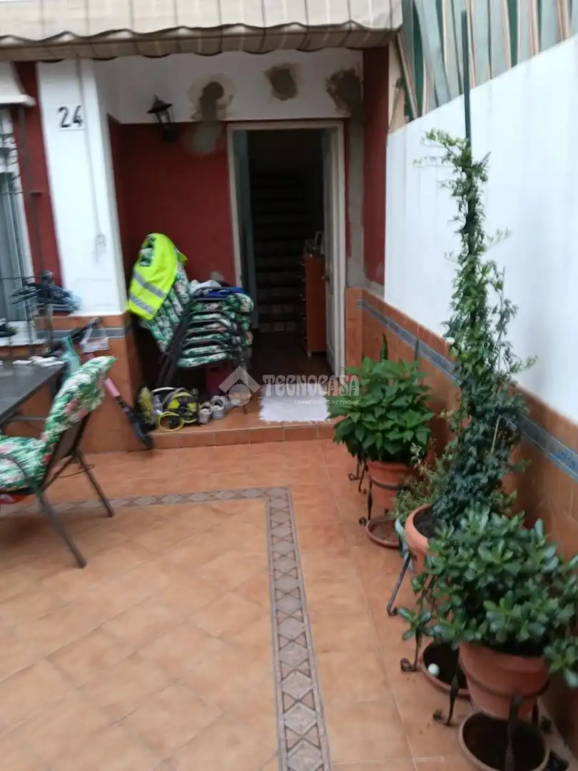 Terraza de Casa adosada en venta en Dos Hermanas con Aire acondicionado, Jardín privado y Trastero
