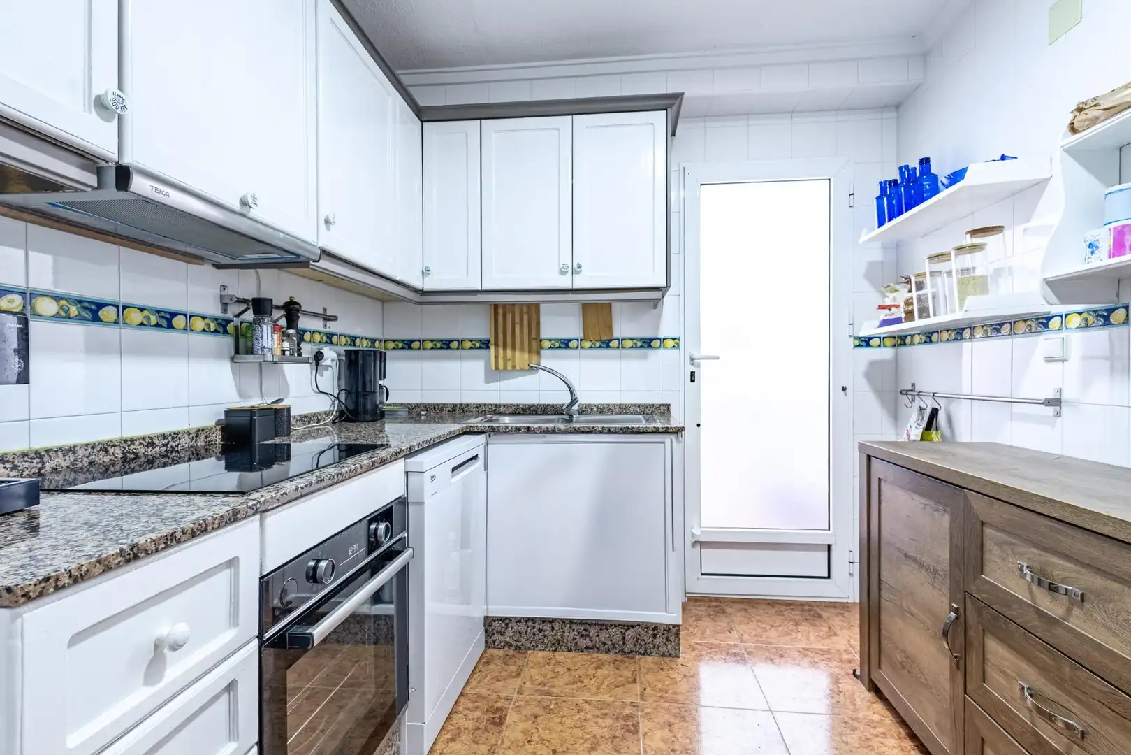 Küche von Wohnung zum Verkauf in Torrevieja mit Terrasse, Möbliert und Balkon