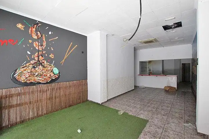 Local comercial en venta en Pueblo, imagen 2