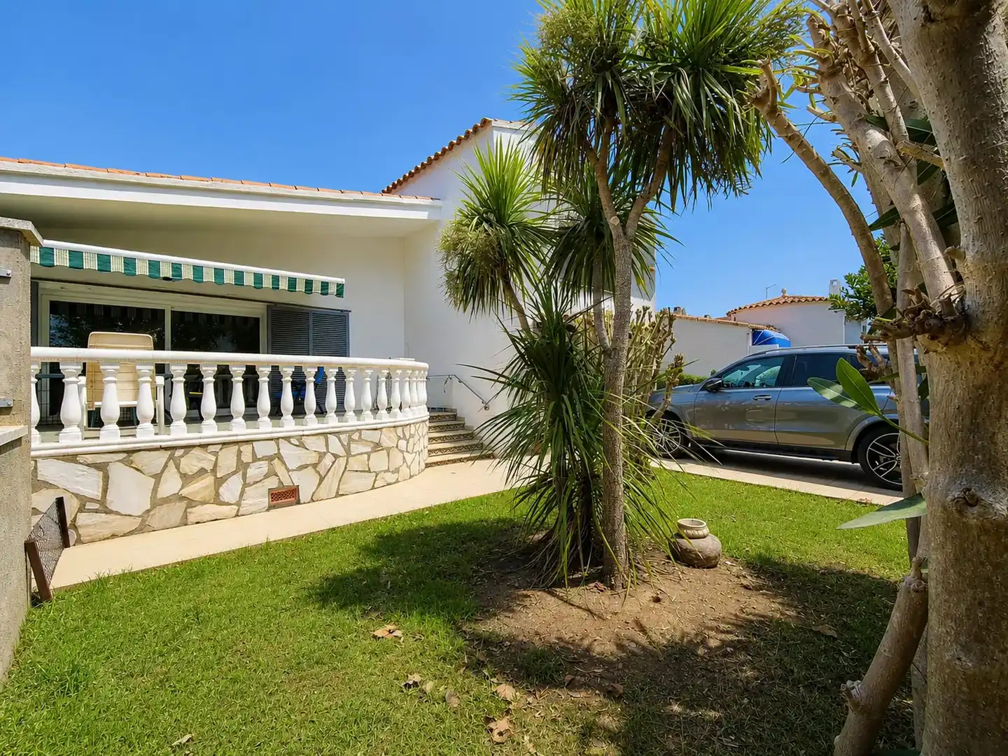 Vista exterior de Casa o chalet en venta en Empuriabrava con Aire acondicionado, Calefacción y Piscina