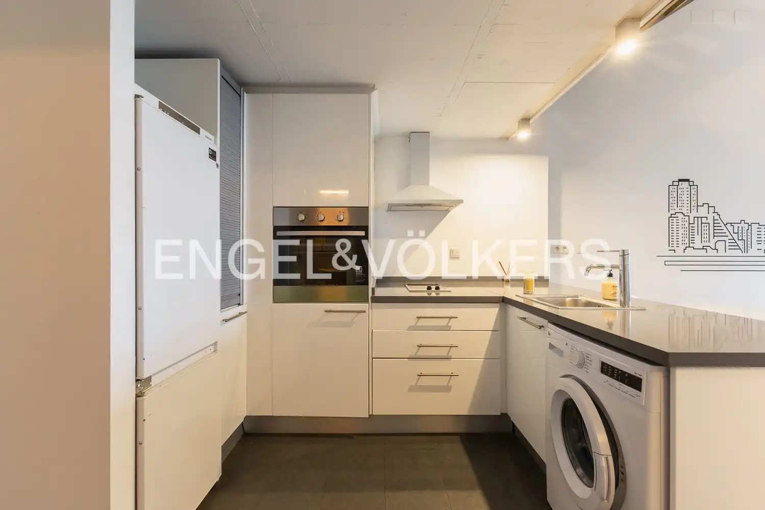 Cocina de Piso de alquiler en Valencia con Aire acondicionado, Calefacción y Jardín privado