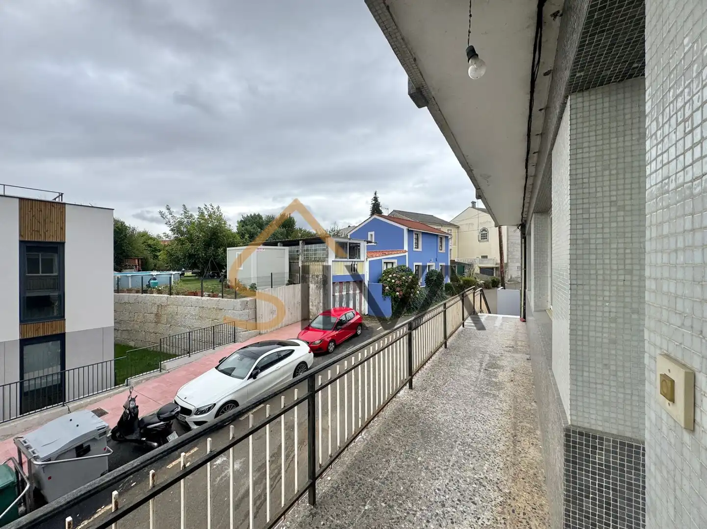 Außenansicht von Gebäude zum Verkauf in Oleiros mit Gemeinschaftspool