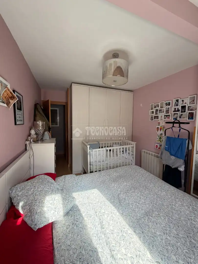 Schlafzimmer von Wohnung zum Verkauf in Madrid mit Heizung, Parkett und Möbliert