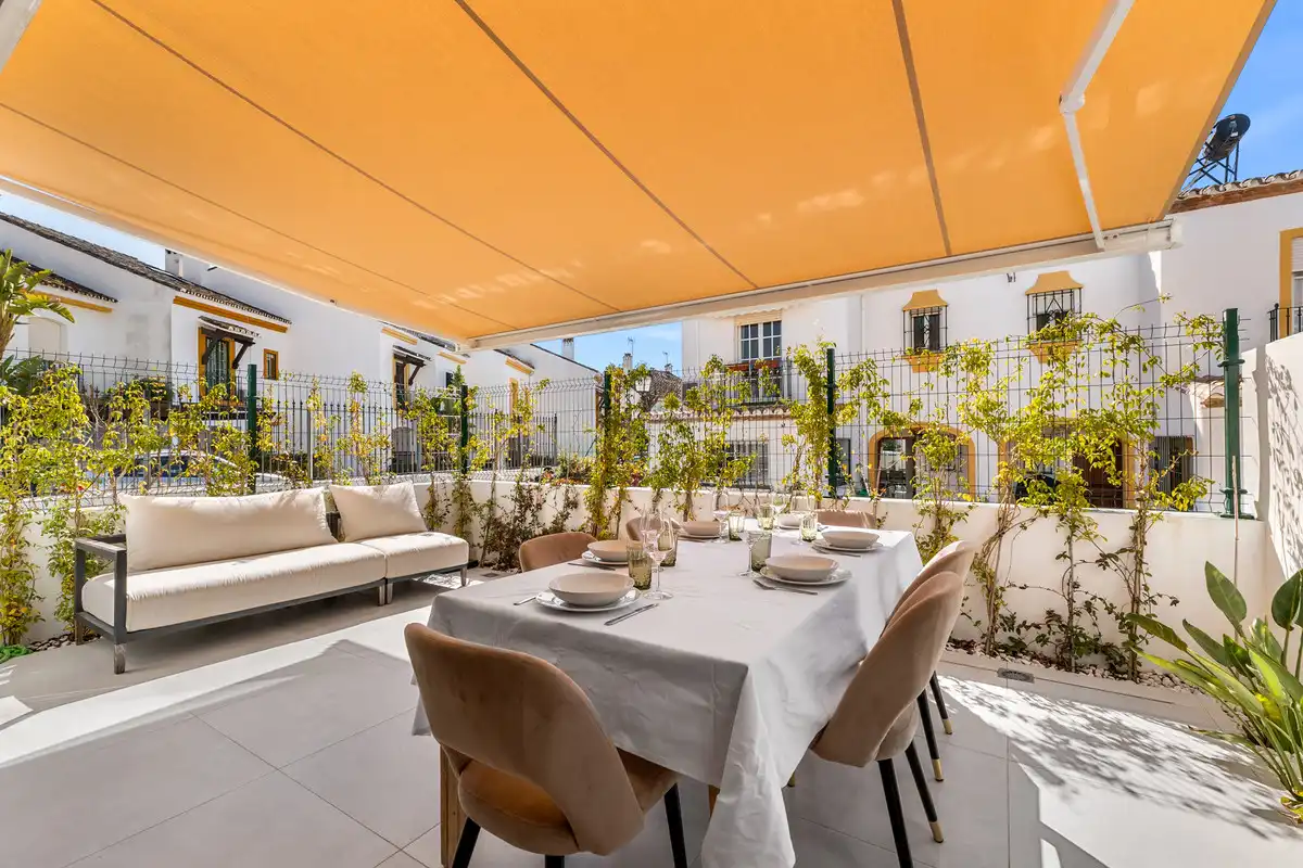Terraced house for sale in Estepona Pueblo