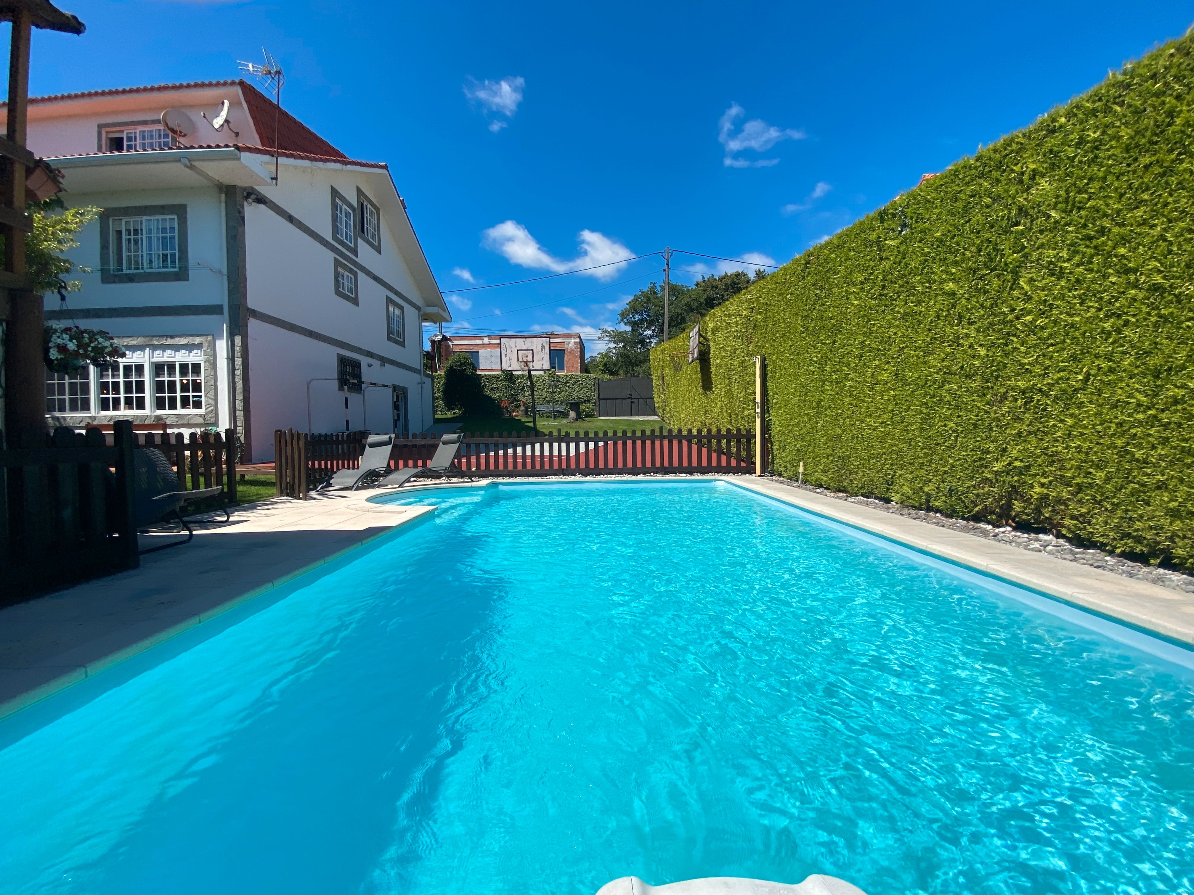 Swimming pool of House or chalet for sale in Santiago de Compostela   with Heating, Private garden and Terrace