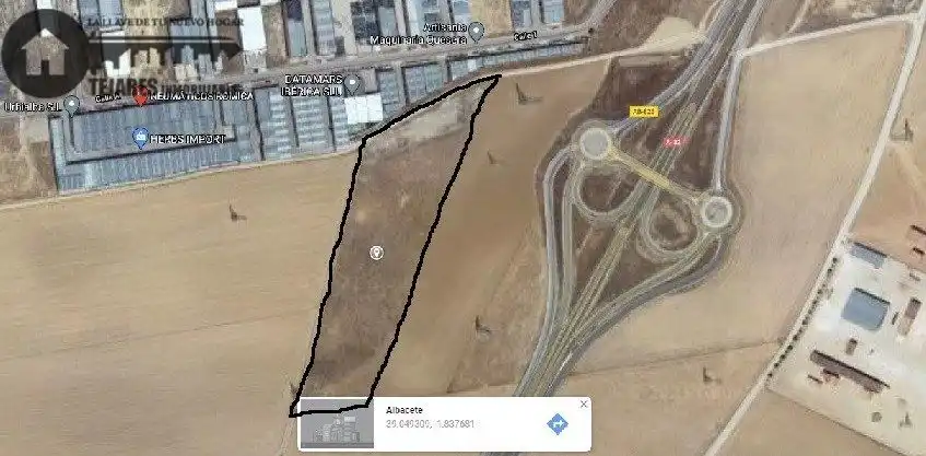 Terreno industrial en venta en Pedanías - Extrarradio