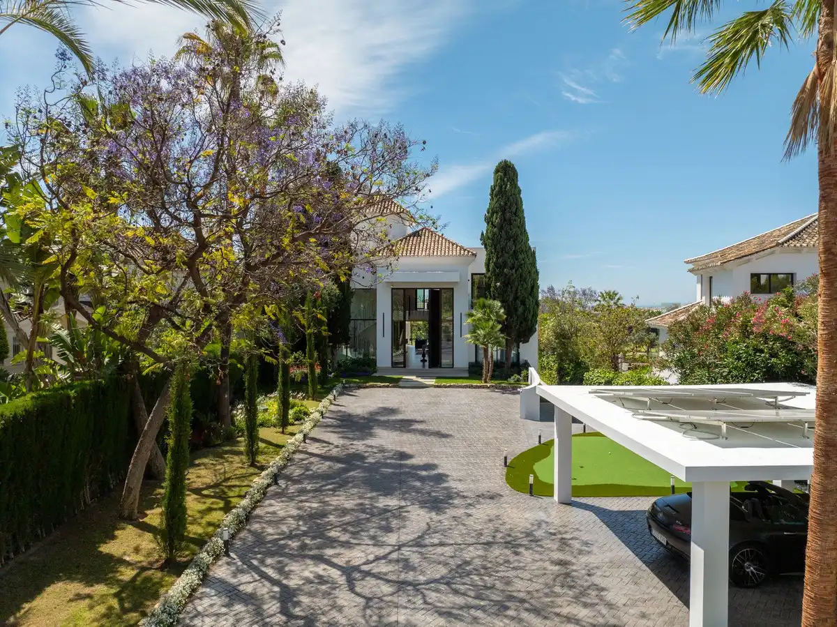Villa con piscina in vendita a Nueva Andalucía, imagen 5