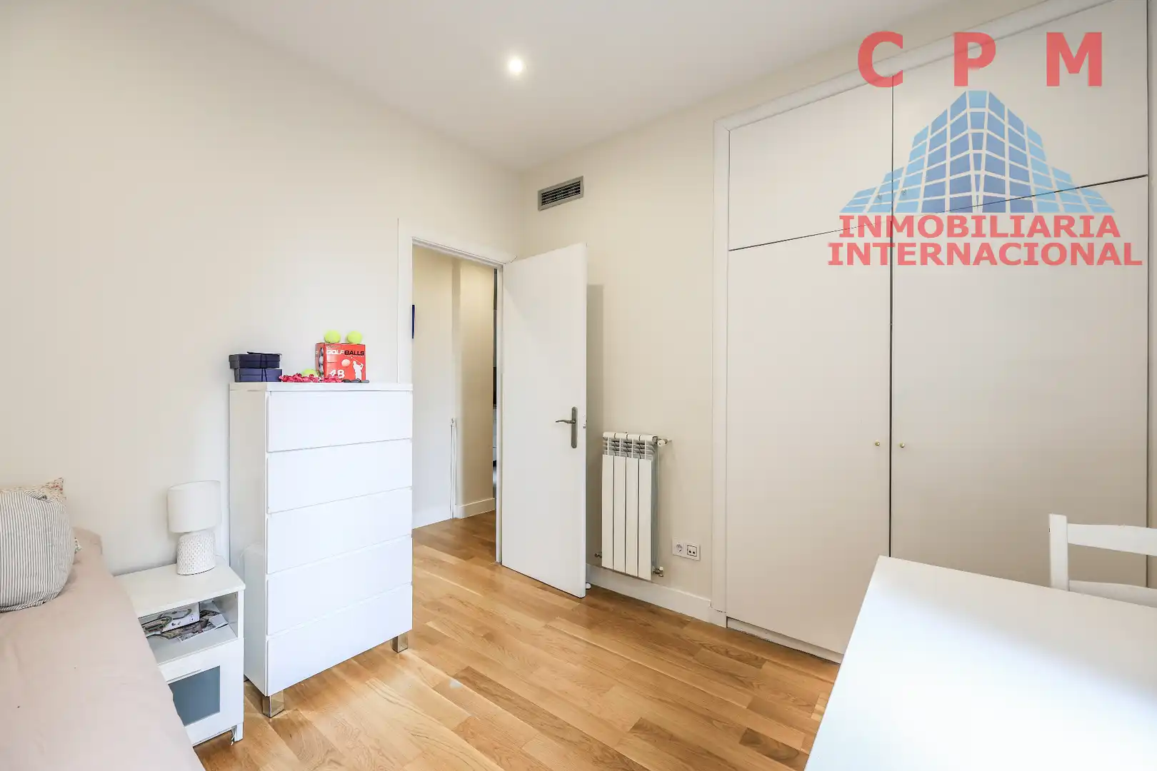 Schlafzimmer von Wohnung zur Miete in Madrid mit Klimaanlage, Heizung und Parkett