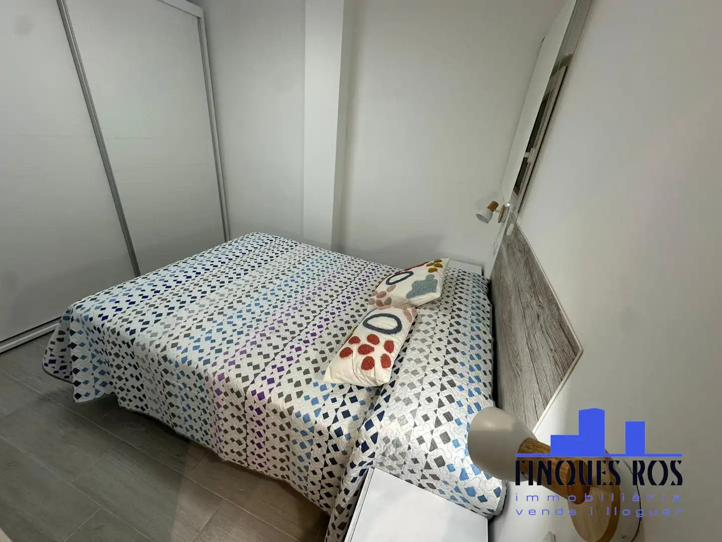 Schlafzimmer von Wohnung zur Miete in Vinaròs mit Klimaanlage, Heizung und Terrasse
