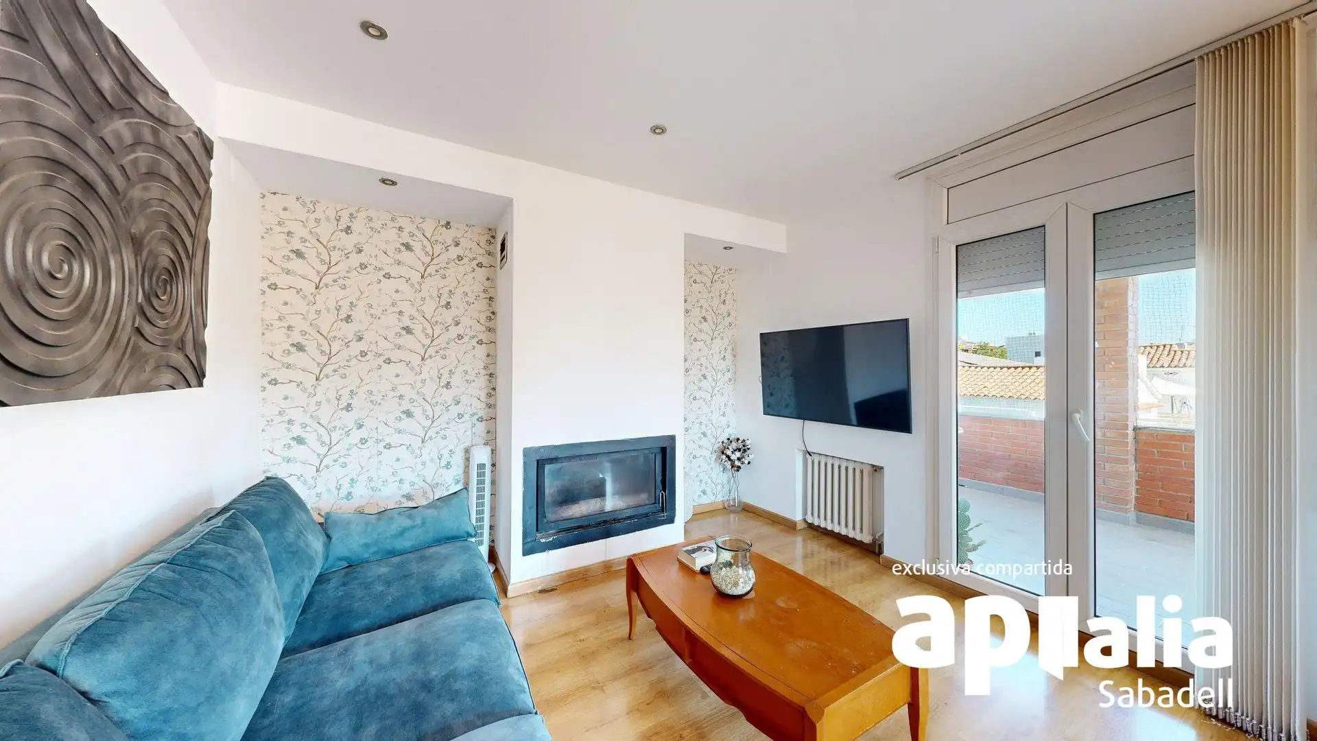 Sala de estar de Casa o chalet en venta en Barberà del Vallès con Calefacción, Jardín privado y Terraza