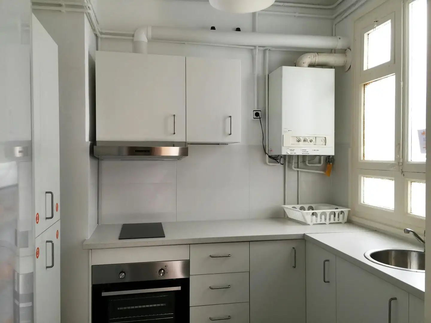 Cocina de Piso para compartir en Barcelona con Calefacción, Amueblado y Lavadora