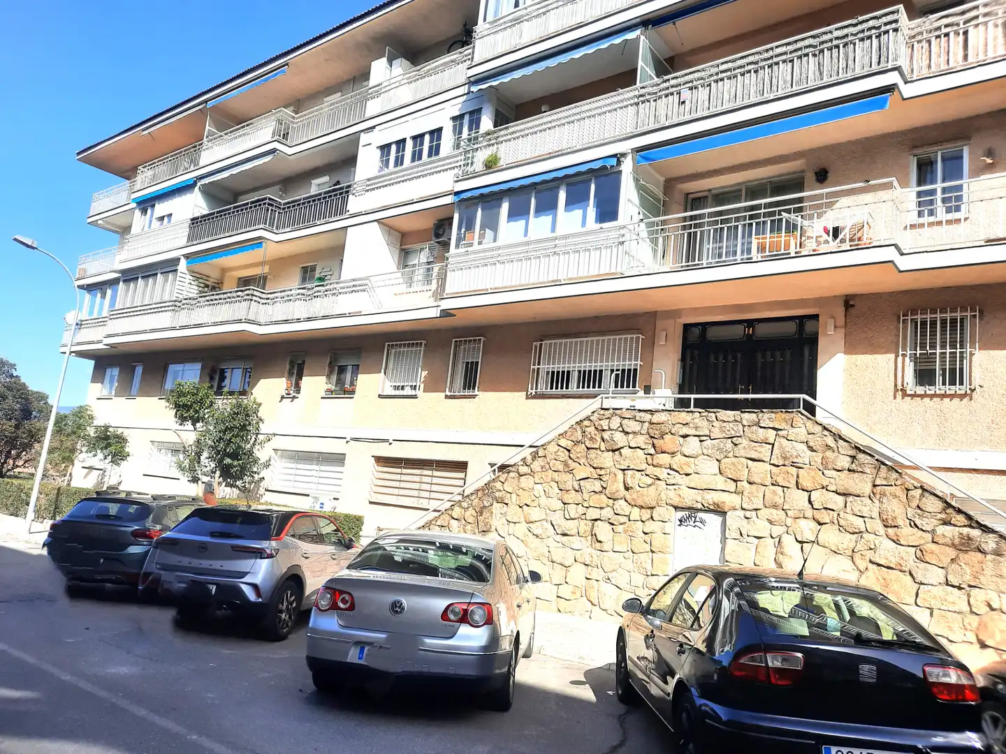 Außenansicht von Büro zur Miete in Collado Villalba