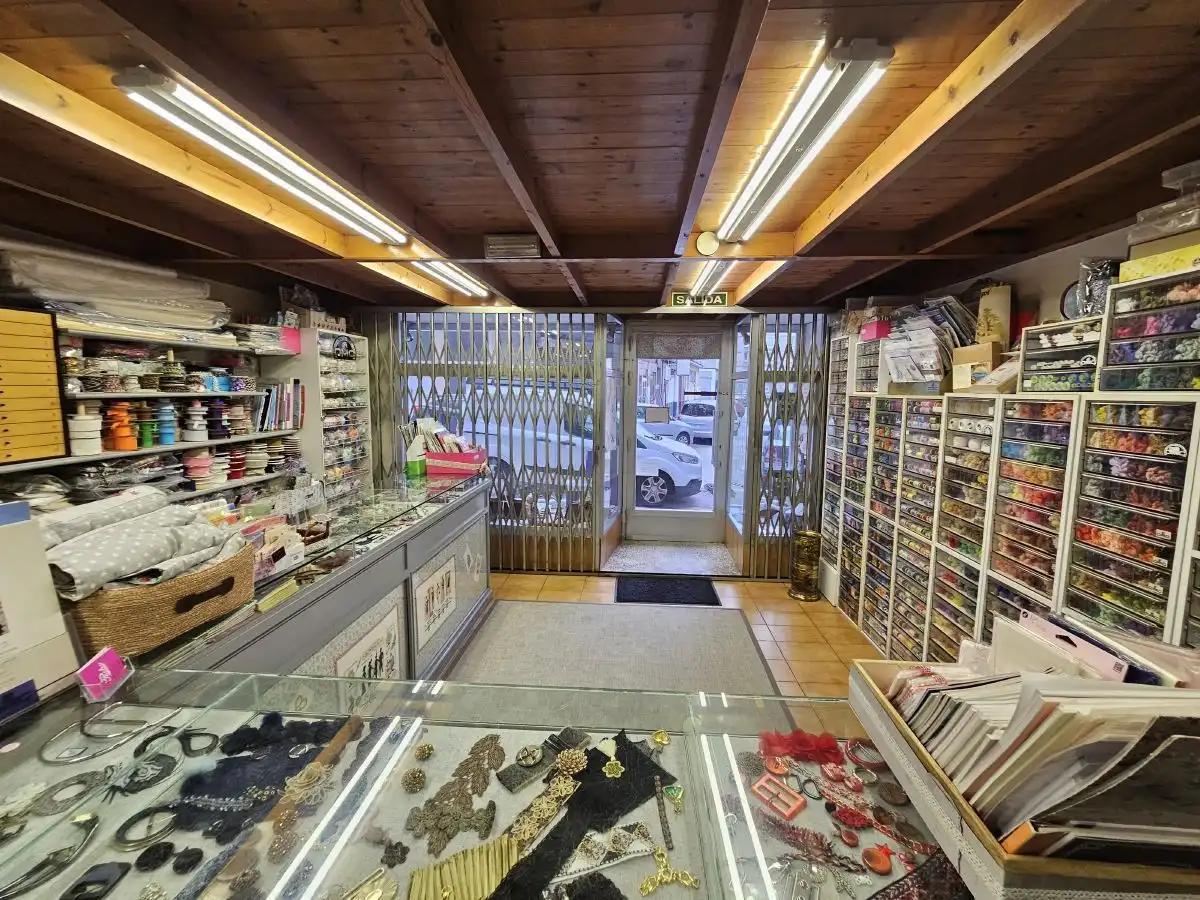 Locale commerciale in vendita a Comercio, imagen 6