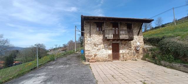 Casa-chalet en Venta en Santiurde de Toranzo