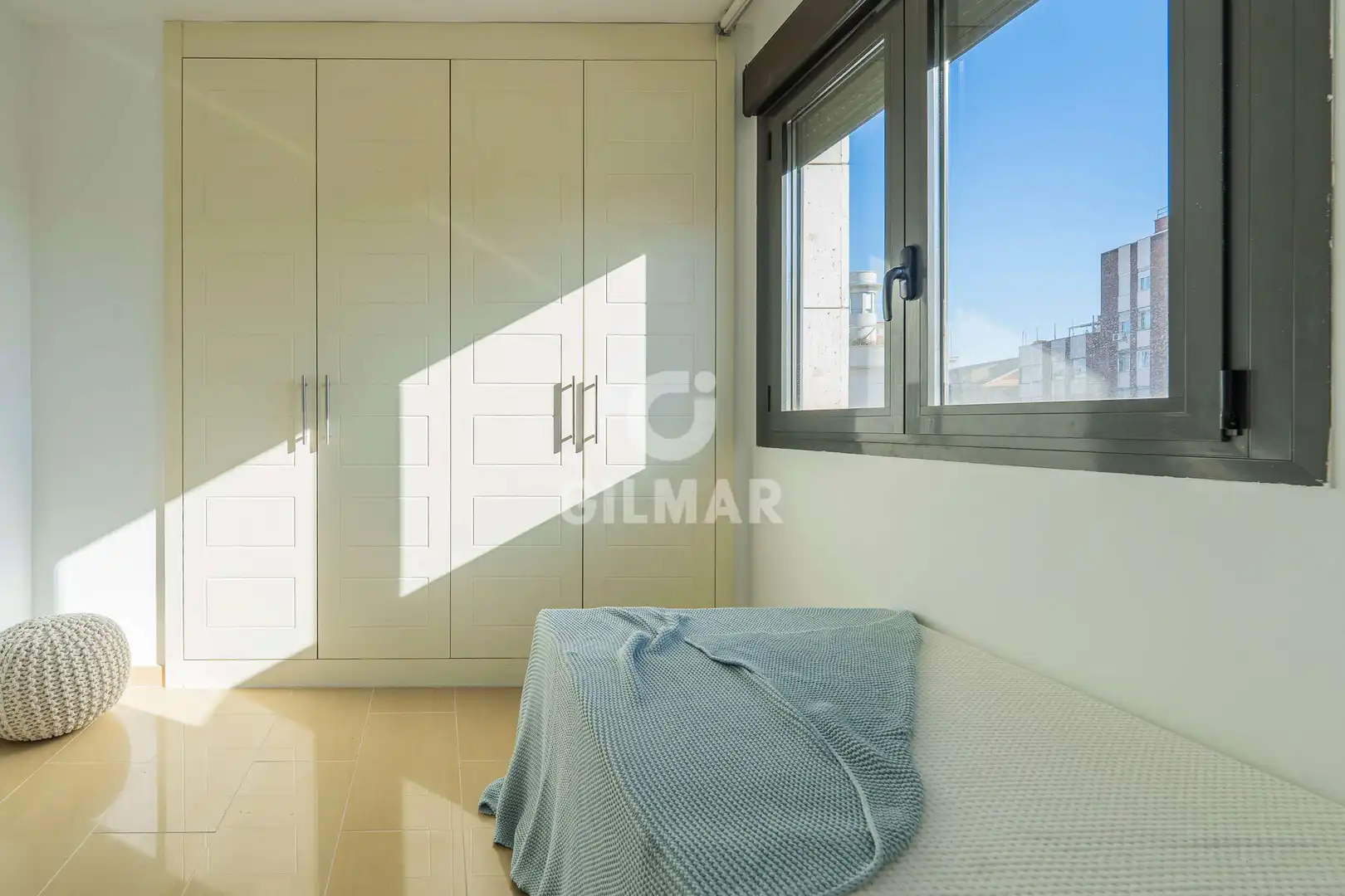 Habitación de Piso en venta en Madrid con Calefacción y Trastero
