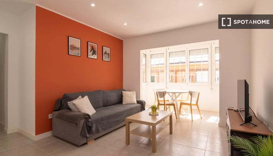 Photo 1 of Flat to rent in El Besós i el Maresme, Barcelona