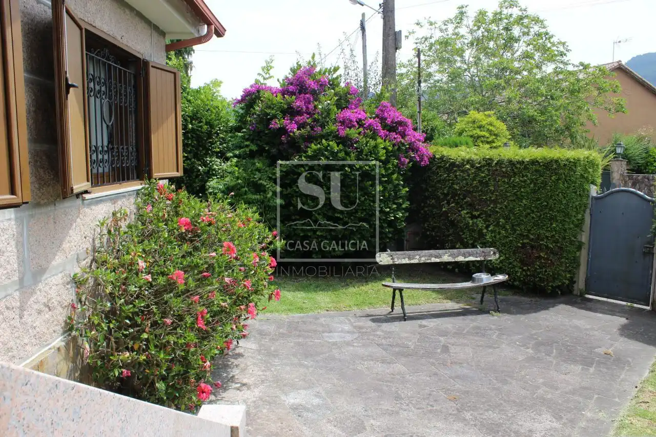 Jardí de Casa o xalet en venda en Nigrán amb Calefacció, Jardí privat i Terrassa