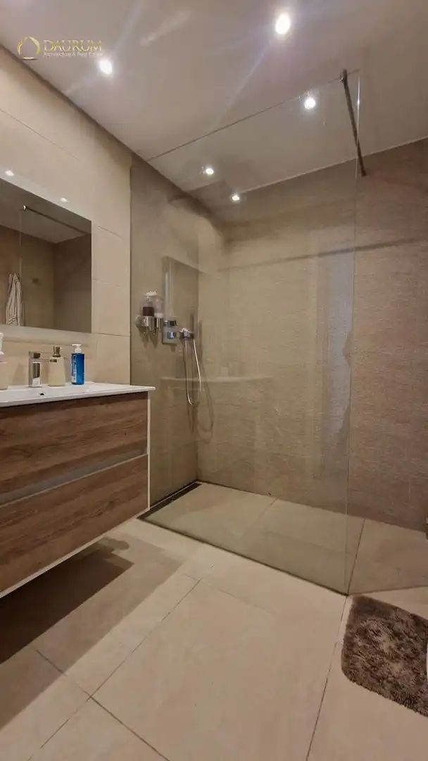 Baño de Casa o chalet en venta en Pozuelo de Alarcón con Aire acondicionado, Calefacción y Terraza