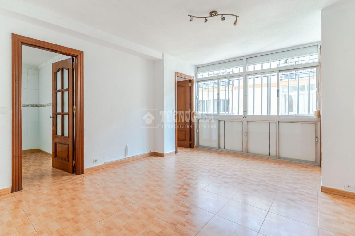 Bedroom of Flat for sale in Motril