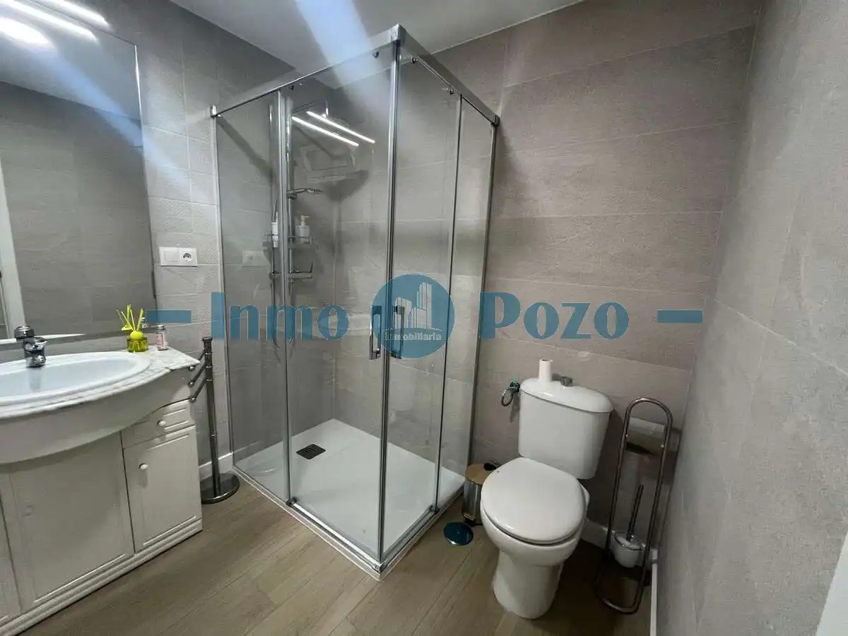 Bany de Apartament en venda en Almendralejo amb Moblat