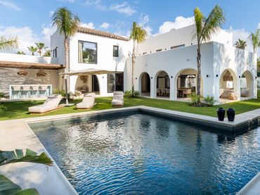Casa amb piscina en venda a San Pedro de Alcántara