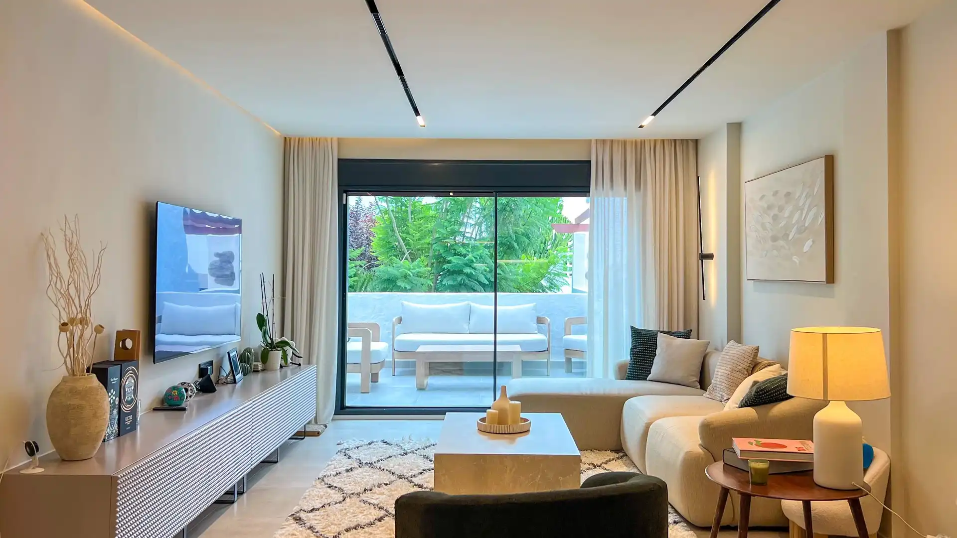 Apartament amb piscina en venda a Calle CALIFA-UR NVA ANDALUCIA, imagen 2