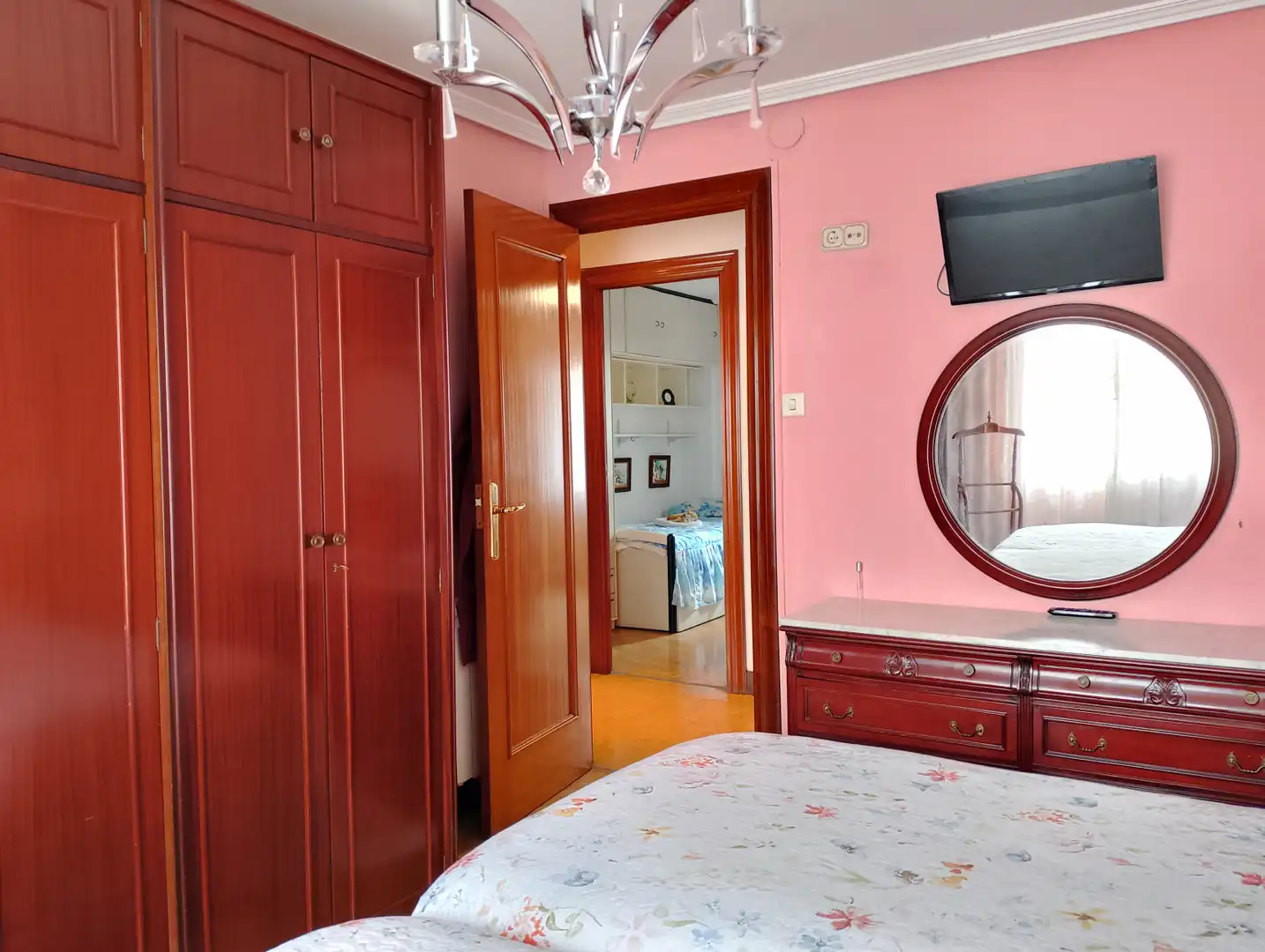 Bedroom of Flat for rent in Donostia - San Sebastián   with Heating, Parquet flooring and Furnished