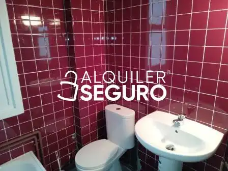 Baño de Piso de alquiler en Vitoria - Gasteiz con Calefacción