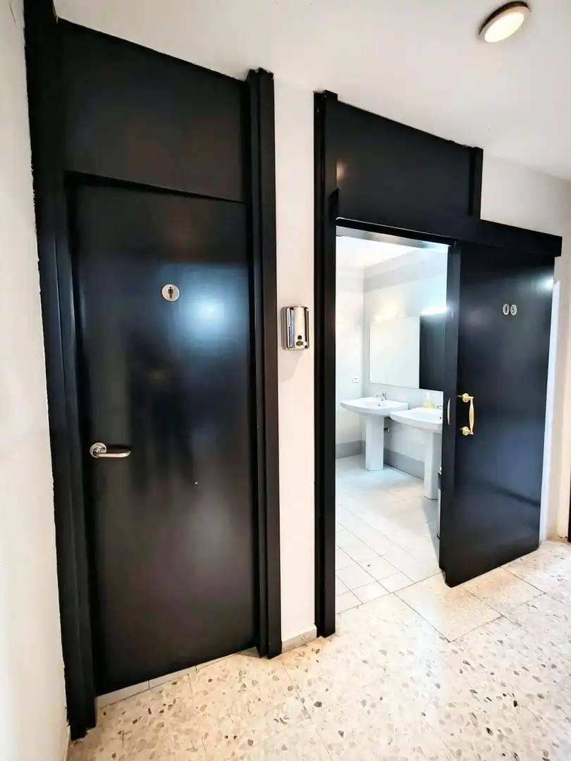 Office space with lift for sale in Casco Antiguo, imagen 6