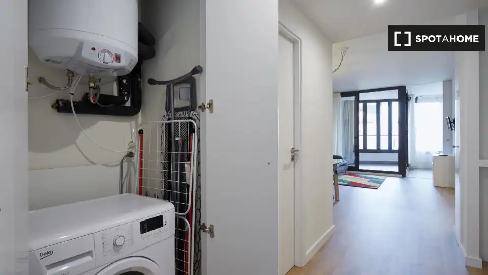 Wohnung zur Miete in El Baix Guinardó