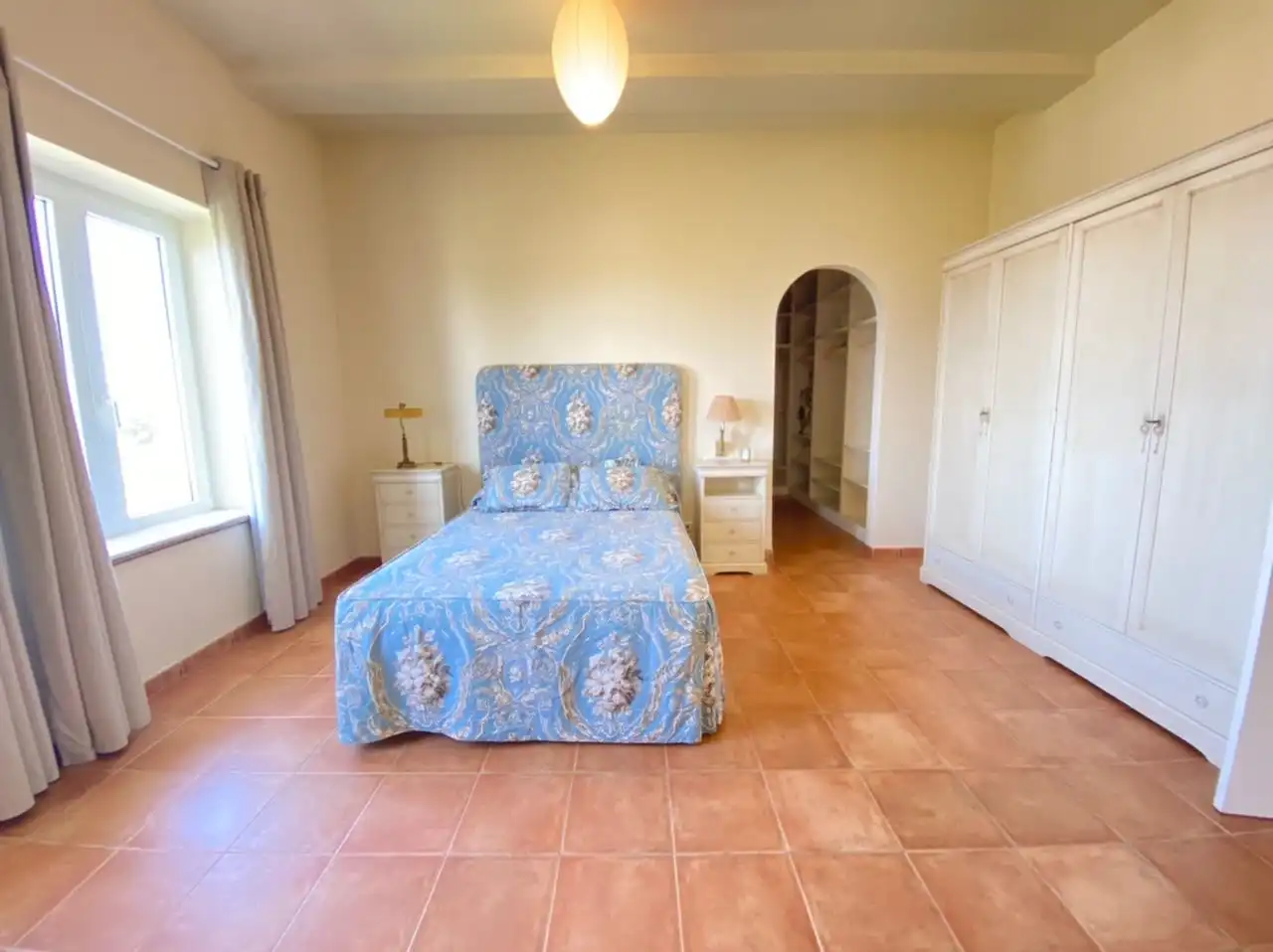 Dormitori de Casa o xalet en venda en Torrox amb Aire condicionat, Jardí privat i Traster