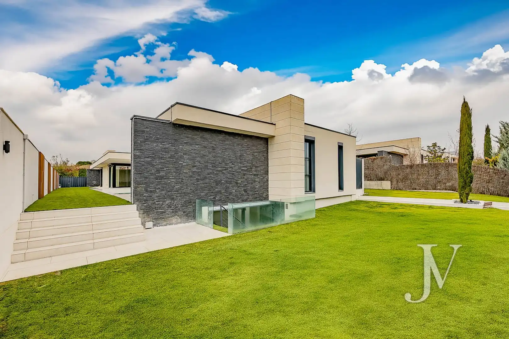 Vista exterior de Casa o chalet en venta en Boadilla del Monte con Aire acondicionado, Calefacción y Jardín privado