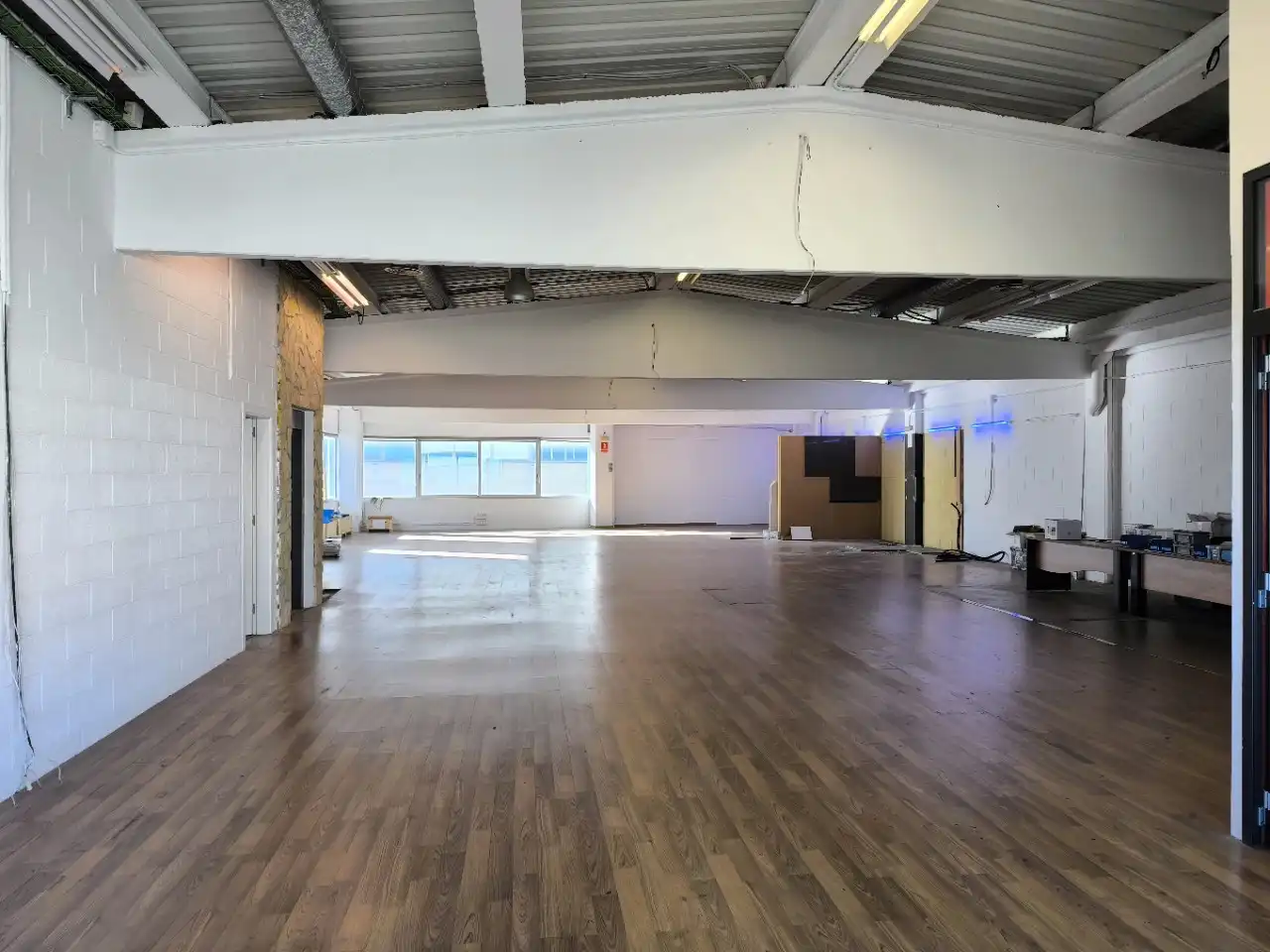 Nave industrial en venta en Badalona