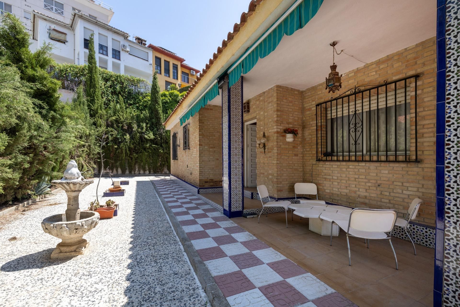 Exterior view of House or chalet for sale in Cenes de la Vega  with Private garden, Terrace and Storage room