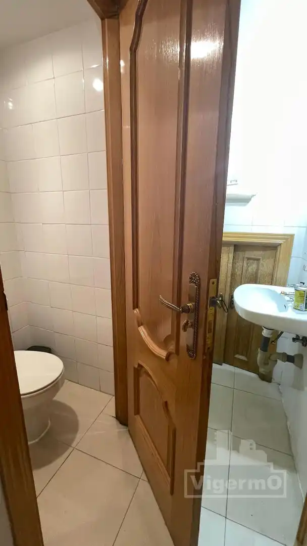 Bathroom of Commercial properties for rent in Torrejón de Ardoz  with Air Conditioner