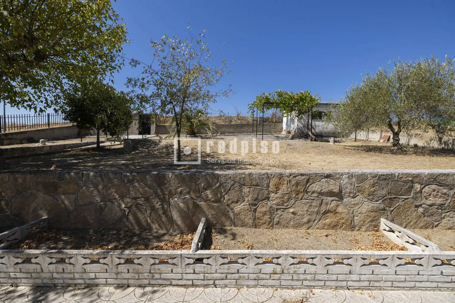 Houses for sale in Villa del Prado  with Heating, Private garden and Terrace
