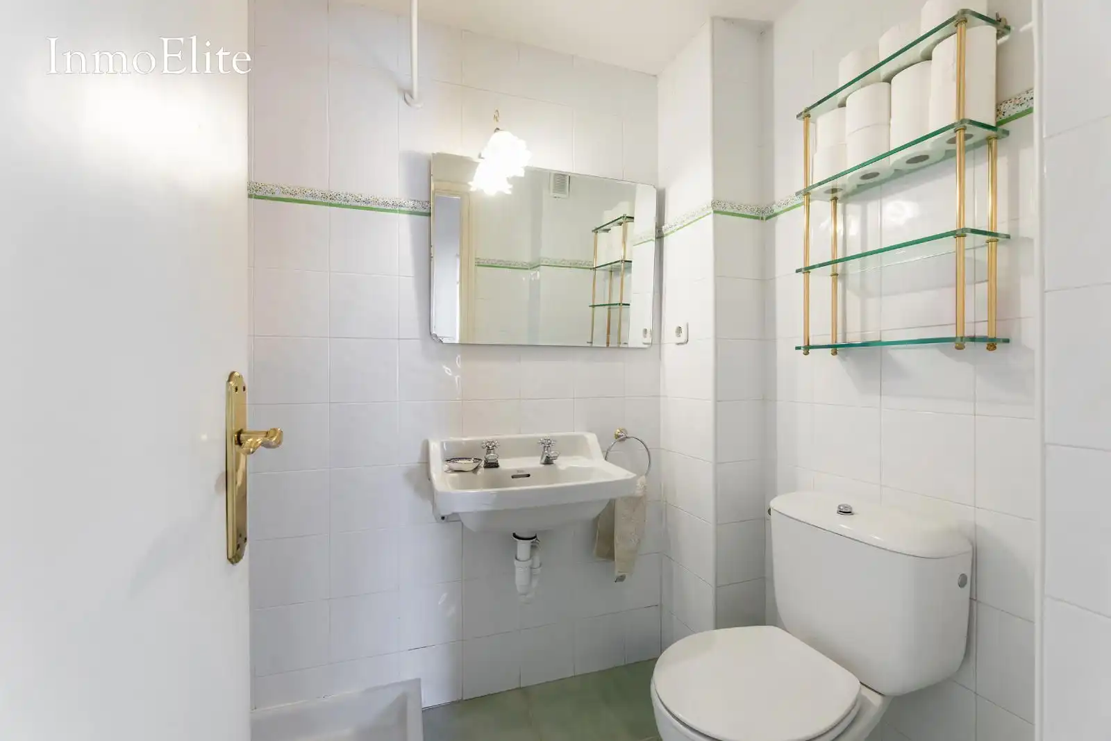 Badezimmer von Wohnung zum Verkauf in Madrid mit Heizung, Parkett und Terrasse