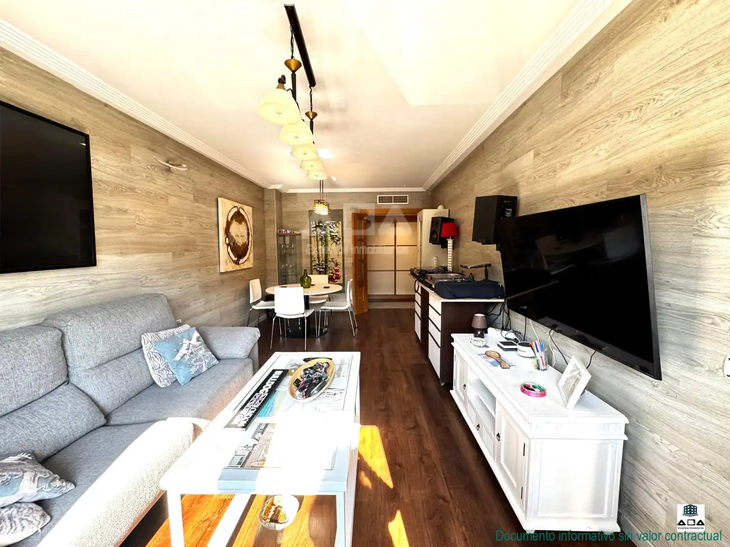 Living room of Flat for sale in Las Rozas de Madrid  with Air Conditioner, Heating and Private garden