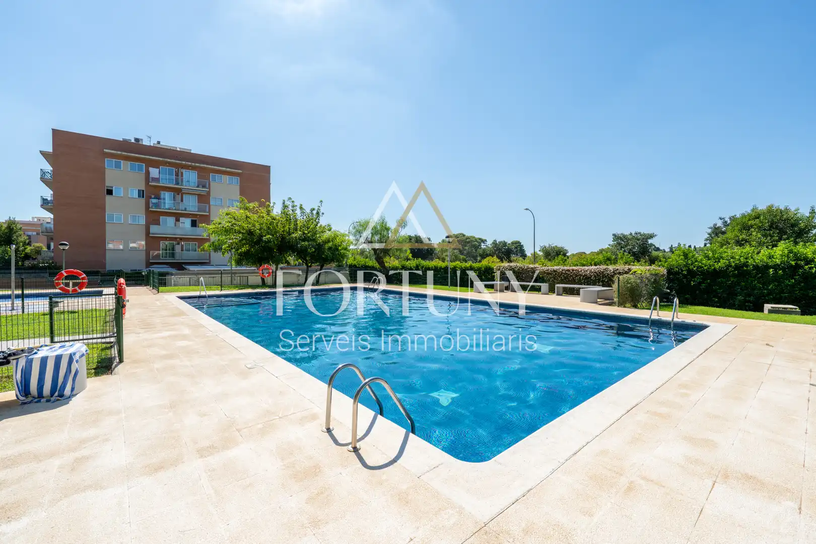 Swimming pool of Flat for sale in Reus  with Air Conditioner, Swimming Pool and Balcony
