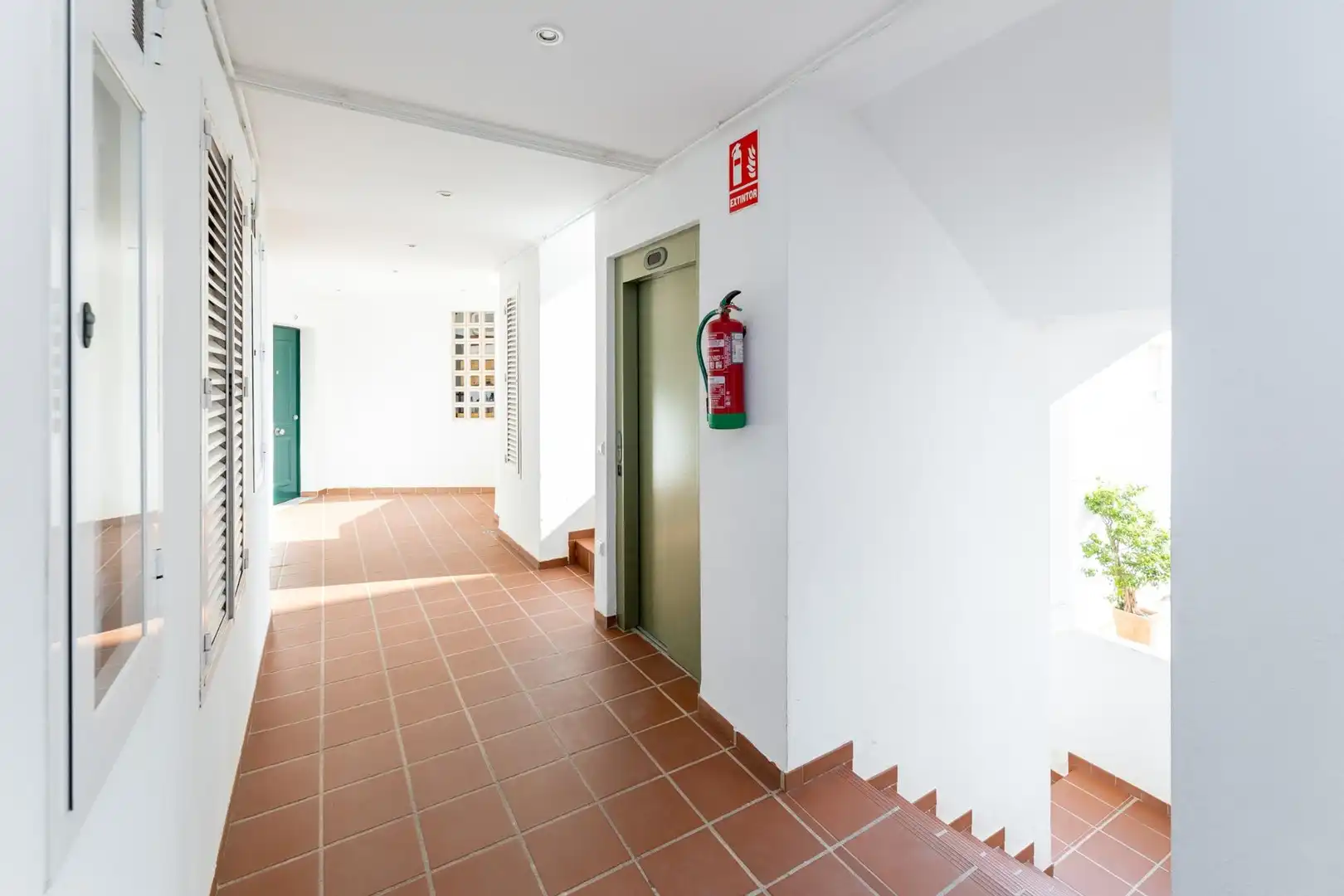 Flat for sale in Motril  with Air Conditioner, Private garden and Terrace