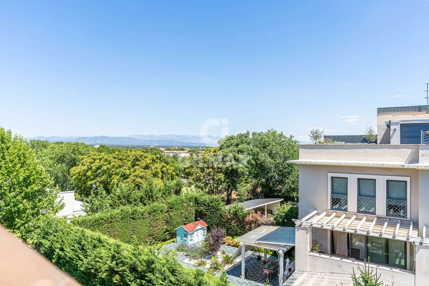 Exterior view of Duplexes for sale in Madrid  with Heating, Private garden and Storage room