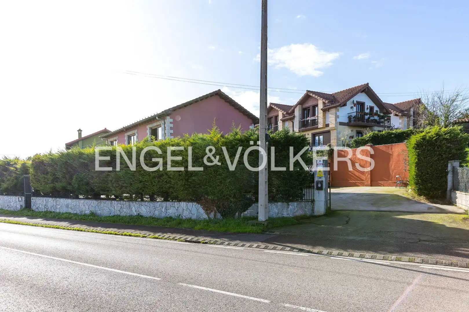 Vista exterior de Casa o chalet en venta en Marina de Cudeyo con Calefacción y Jardín privado