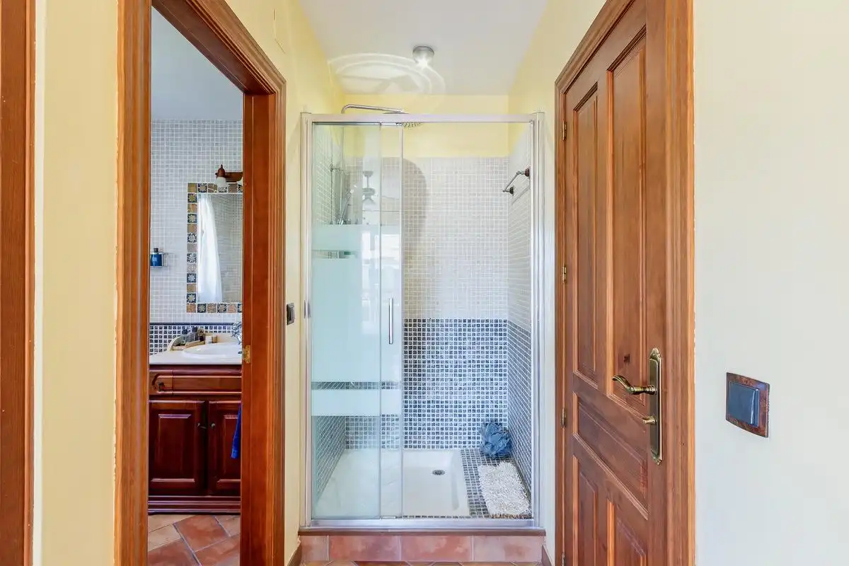 Bathroom of Houses for sale in Almuñécar  with Private garden, Terrace and Swimming Pool