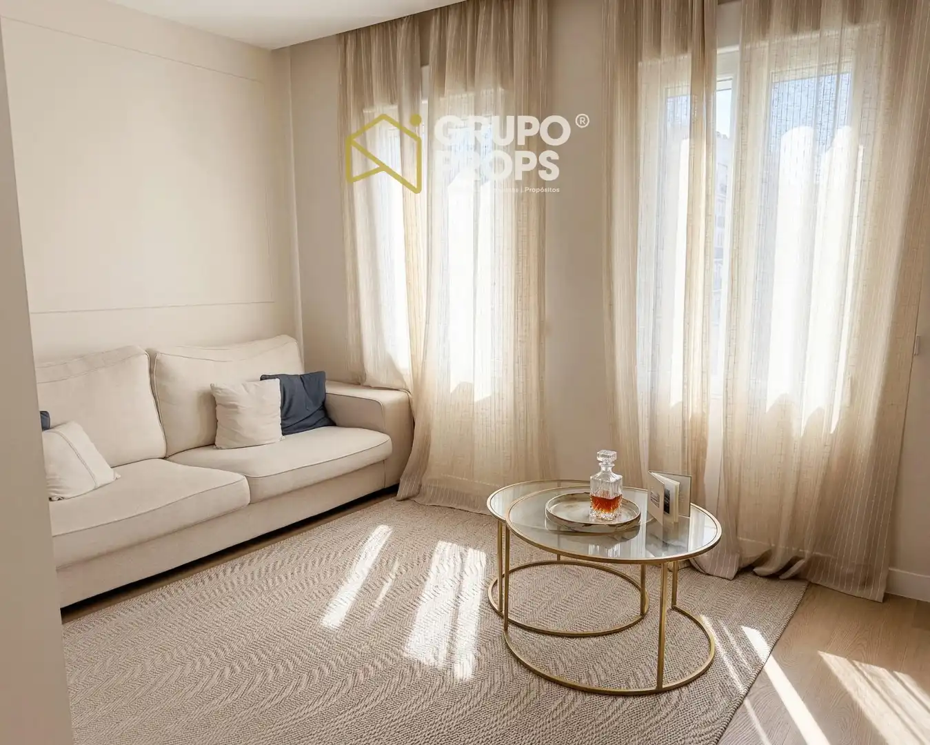 Wohnzimmer von Wohnung zum Verkauf in Madrid mit Klimaanlage und Heizung