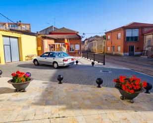 Aparcament de Casa o xalet en venda en Santa Cecilia del Alcor amb Calefacció, Jardí privat i Traster