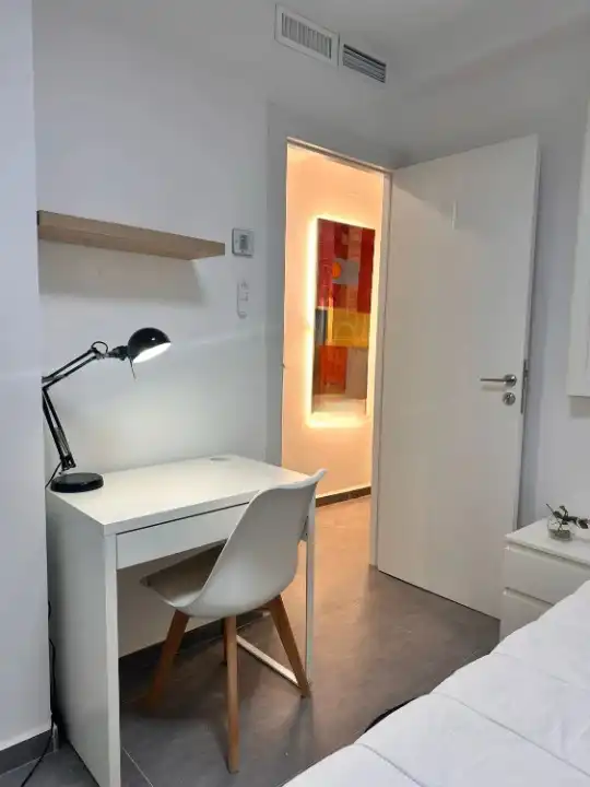 Wohnung zur Miete in Valencia mit Klimaanlage, Heizung und Möbliert
