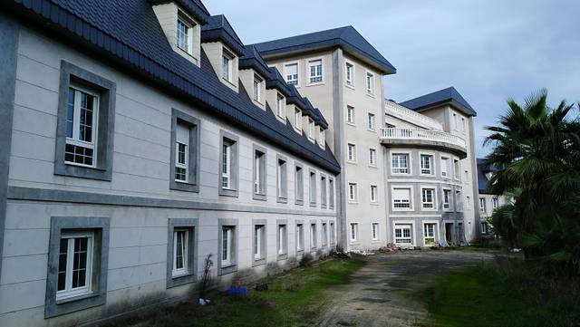 Edificio en Venta en C/ Quinta de Santa María de Gredos   en Mombeltrán